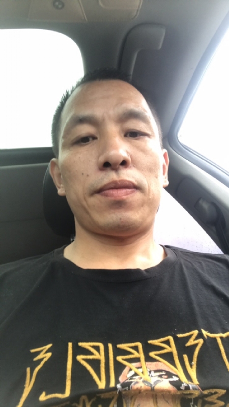 迷茫的第一张照片--杭州中老年相亲网